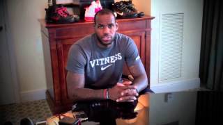 Details Upper Deck Exclusive Interview with LeBron James Guide