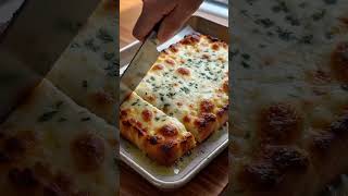 🥖🧀 Cottage Cheese Cheesy Garlic Bread Sticks —No Dough Lava Pull #yotubeshorts #recipe #explore