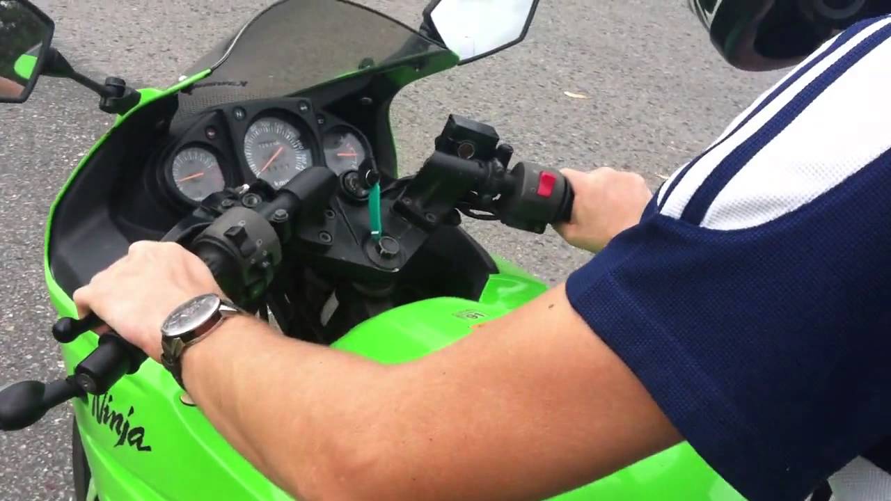Я учусь кататься на мотоцикле Kawasaki ninja 250 - YouTube