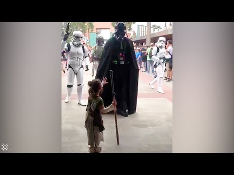 Four-Year-Old Girl Dressed As Rey Meets Star Wars Characters