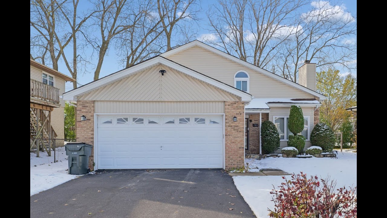 Brittnea Tait|17910 Millstone Road|Hazel Crest, IL|ColdwellBankerHomes.com