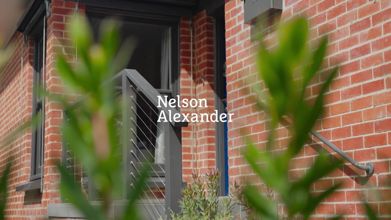 98 Grandview Grove, Rosanna for Sale by Liz Walker & James Labiris