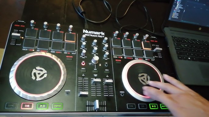 Numark Mixtrack Pro 2 Hintergrundbild