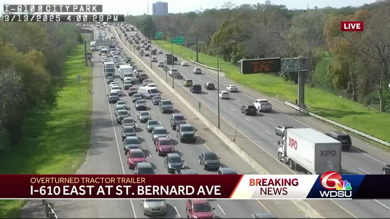 Overturned semi-truck causes traffic headache in New Orleans - YouTube