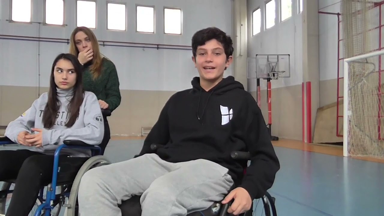 LAB 1  sperimentare la disabilità motoria