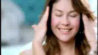 Myra E VitaWhite Whitening Face Lotion TVC