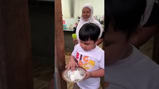 Download Lagu willi laper mau minta nasi di rumah ibuk,tp resikonya di kejar pitik 😁 #foryourpage MP3