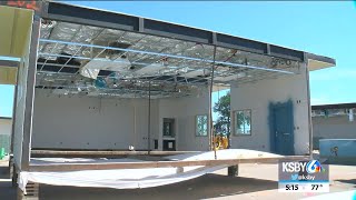 New buildings being placed at Harloe Elementary as part of $170 million bond project