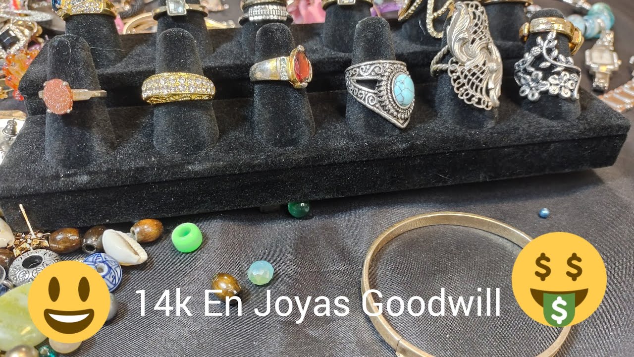 Oro de 14k en los jarrones de goodwill..🥰🥰