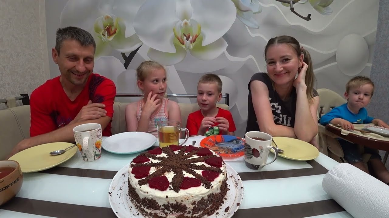 МУКБАНГ СОЧНЫЙ ТОРТ 🎂 ОТ МАМУЛИ / ПРОСТО ПЬЕМ ЧАЙ