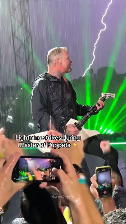 incredible perfomance 🔥#metallica #heavymetal #jameshetfield