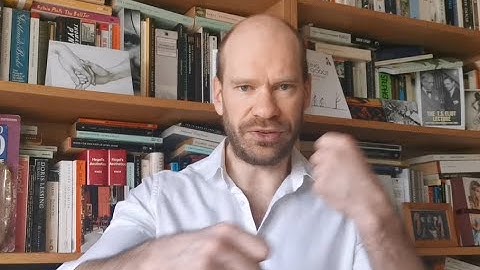 Quantum phase transitions, spontaneous symmetry breaking, mean field theory