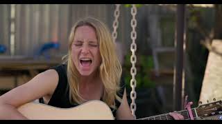 Video thumbnail of "Lissie - I Don't Know What I'm Doing Anymore (Live)"