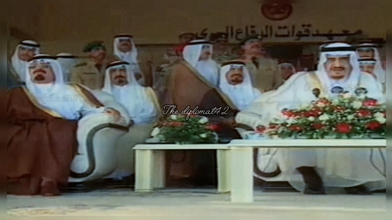 مسلم عربي سعودي رافع البيرق 🇸🇦 - الملك فهد بن عبدالعزيز آل سعود رحمه الله #السعودية