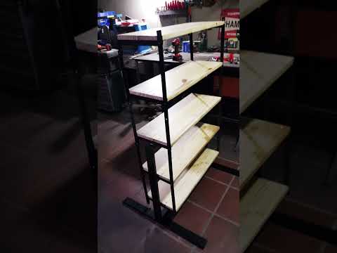 Video: DIY TV Stand - Una mezcla de industrial rústico y moderno