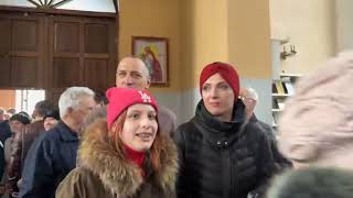 Не без сутичок у Свято-Михайлівському Соборі вперше відслужили молебень українською