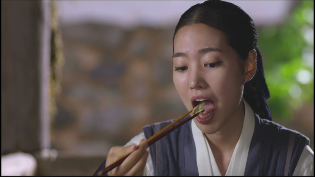 [Flowers of the prison] 옥중화- Jin se yeon, With Seo Ha-Joon eat and drink rice wine 20160703