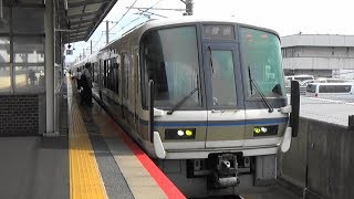 【221系体質改善車】JR山陰本線 丹波口駅に普通列車到着