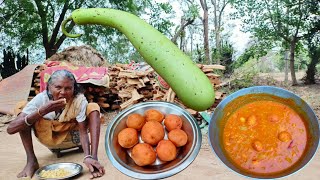 80 years old poor grandma eating EGGS with BOTTLE GOURD & RED POTATO || outdoor cooking videos