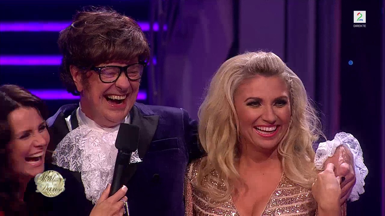 Alex «Austin Powers» Rosén gir dommerne en god latter og får full pott!