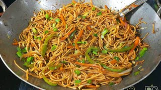 बाजार जैसा व्हेज हक्का नूडल्स (चाउमीन) बनाने की रेसिपी। Veg Chowmein Recipe l Hakka Noodles Recipe।