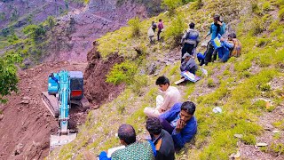 KOBELCO MACHINE CUTTING  || SEE  PEOPLE  INTERESTED VIDEO || DANGER ROAD CUTTING POINT ||RASKY JOB