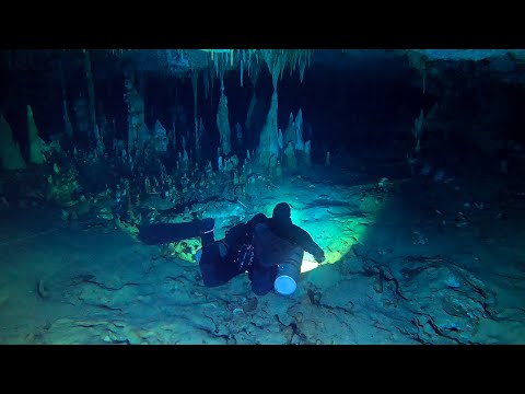 Cave diving Mexico - Cenote Taak Bi Ha to LSD Passage