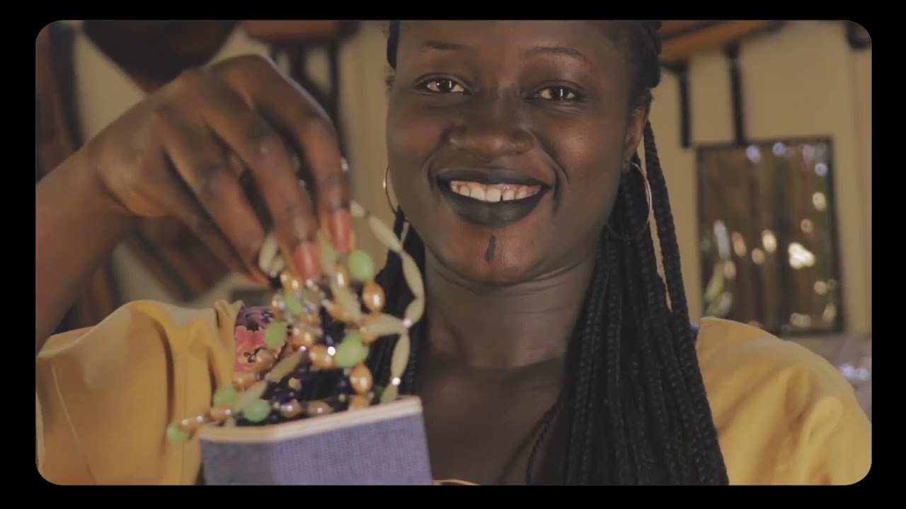 Watch Campus Ambiance Il ya le SIAO on YouTube Watch Campus Ambiance Il ya le SIAO on YouTube