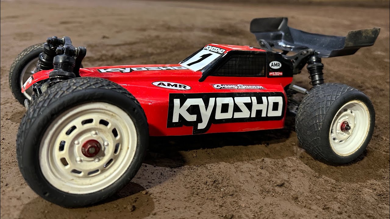 KYOSHO Dirt Cross at Champ Stadium