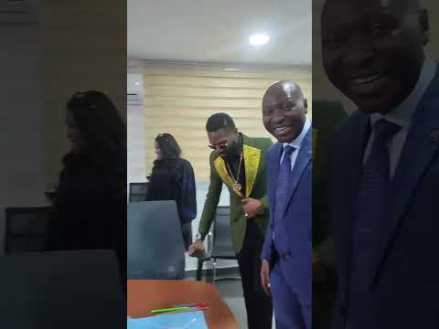 D’banj Partners With Parallex Bank, Singer Turned Up In A Rolls-Royce Wraith For Signing Ceremony
