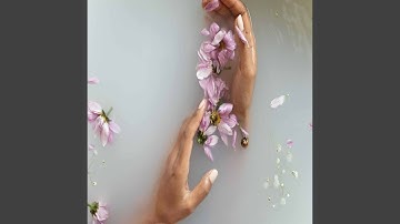 Scintillating Backdrops for Chilly Rhythm