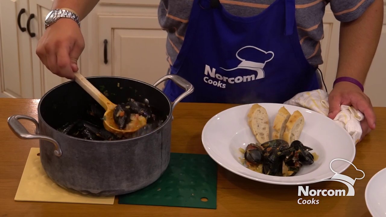 Cooks Zuppa Di Mussels YouTube