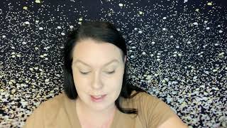 Let’s do winged eyeliner (GRWM)