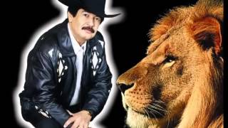 Watch Beto Quintanilla Como Masca La Iguana video