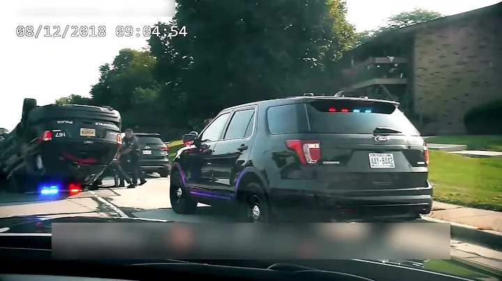 Police Chase Criminals on Highway at Breakneck Speed #1