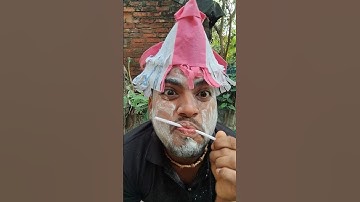 Cậu bé tốt bụng ăn kẹo xiên và cái kết hài hước #shorts