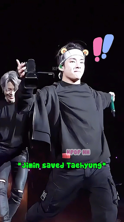 Jimin Pushed Tae And Then Saved Him From Falling Off The Stage 😅💜 #shorts #vmin #bts #v #bts