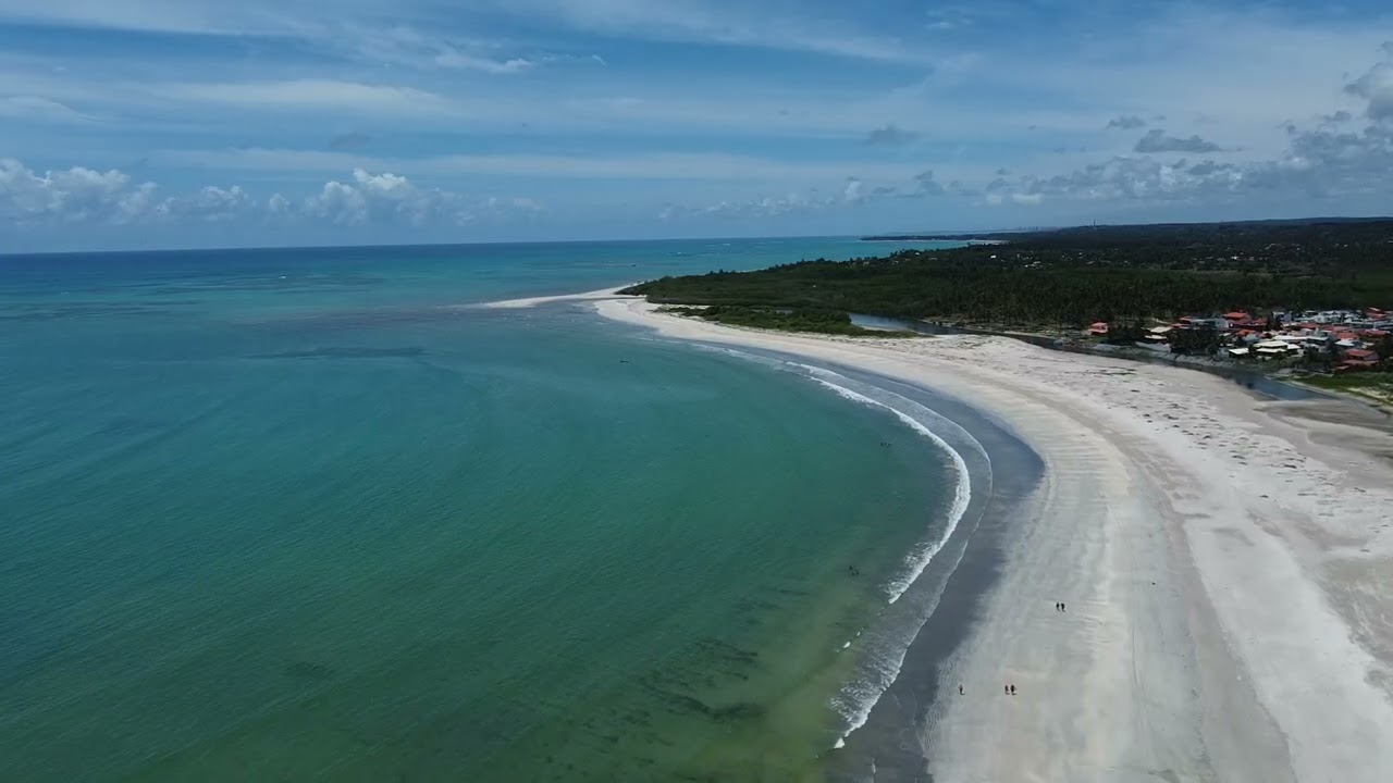 Sobrevoando a praia de Paripueira- AL