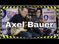 Capture de la vidéo Axel Bauer Revient Sur Toute Sa Carrière En Interview Guitare À La Main