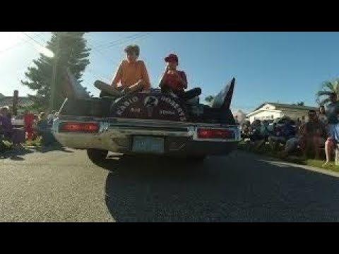 Pinecraft Christmas Sarasota Fl 2022 Pinecraft Community 26Th Annual Christmas Day Parade - Youtube