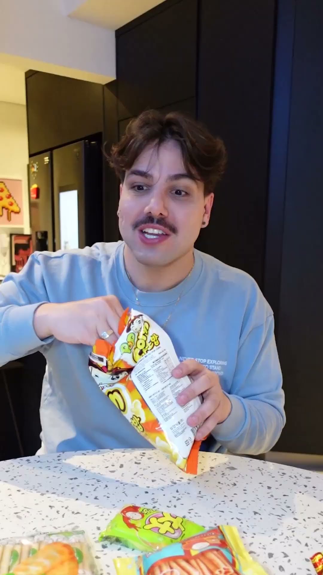 Provando comidas ESTRANHAS