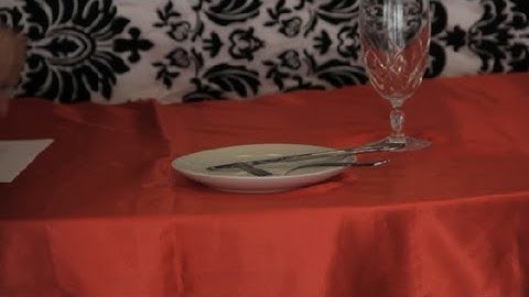 French Etiquette: How to Know When Someone Is Done Eating : Etiquette Lessons