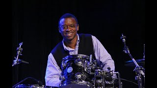Clayton Cameron - Tony Bennett: Drum Solo: It Don &#39;t Mean a Thing If It Ain&#39;t Got That Swing