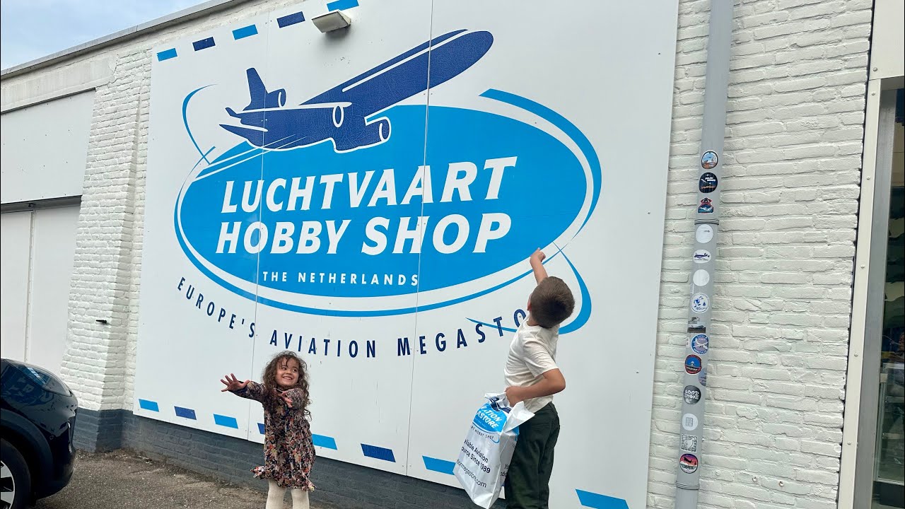 Europe’s largest aviation megastore ✈️ Amsterdam