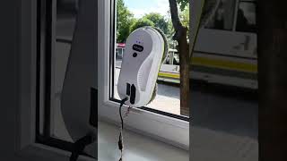 Household window automatic water spray cleaning robot vacuum cleaner remote control electric window