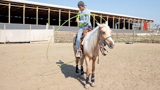 FLOREANDO ARRIBA DEL POTRILLO SIN FRENO!!!!