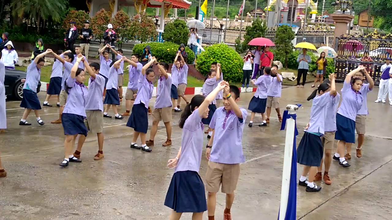 ลีลาศ กีฬาสี รร.นครสวรรค ์ร่มสักเกมส์ 59