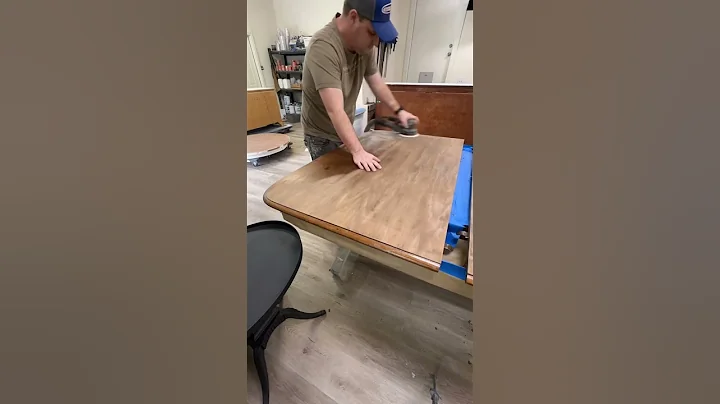 Starting to Restore a Table! #furniture #diy #refinish