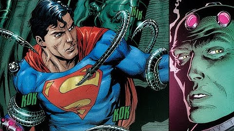Superman meets Brainiac for the first time.