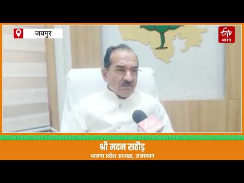 मोदी जी के एक आंख में प्यार, तो दूसरी में क्रोध है। डिसिप्लिन मेंटेन करना और करवाना वह जानते हैं।